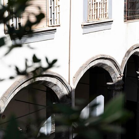 Palazzo Della Loggia B&B Наполи Екстериор снимка