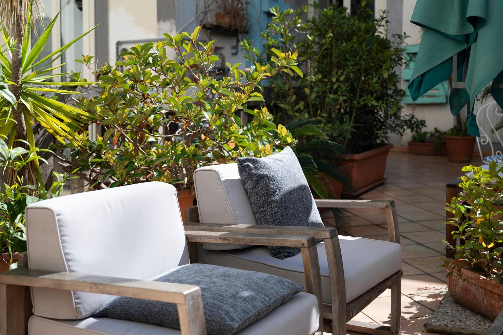 Palazzo Della Loggia B&B Наполи Екстериор снимка