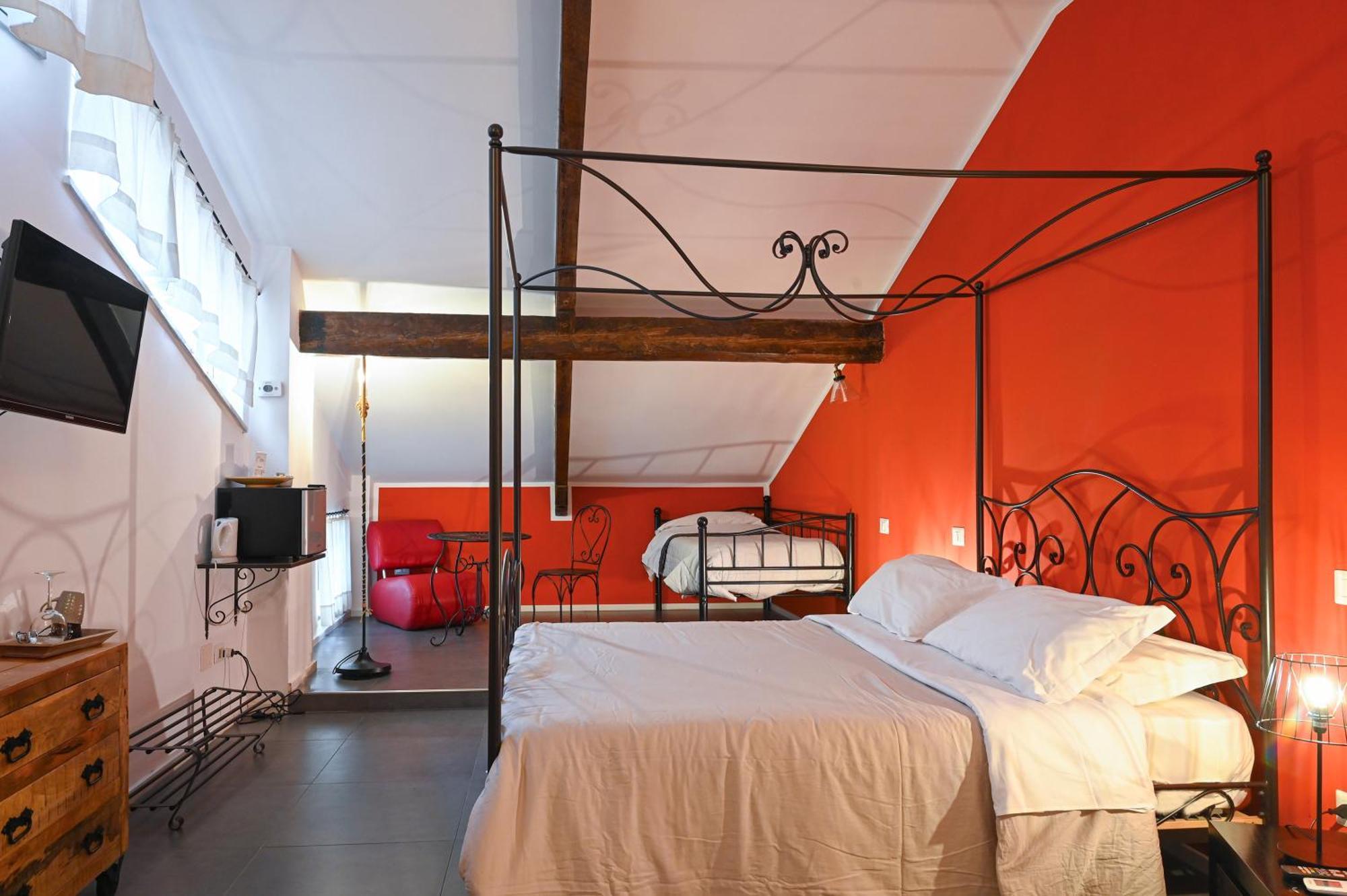 Palazzo Della Loggia B&B Наполи Екстериор снимка