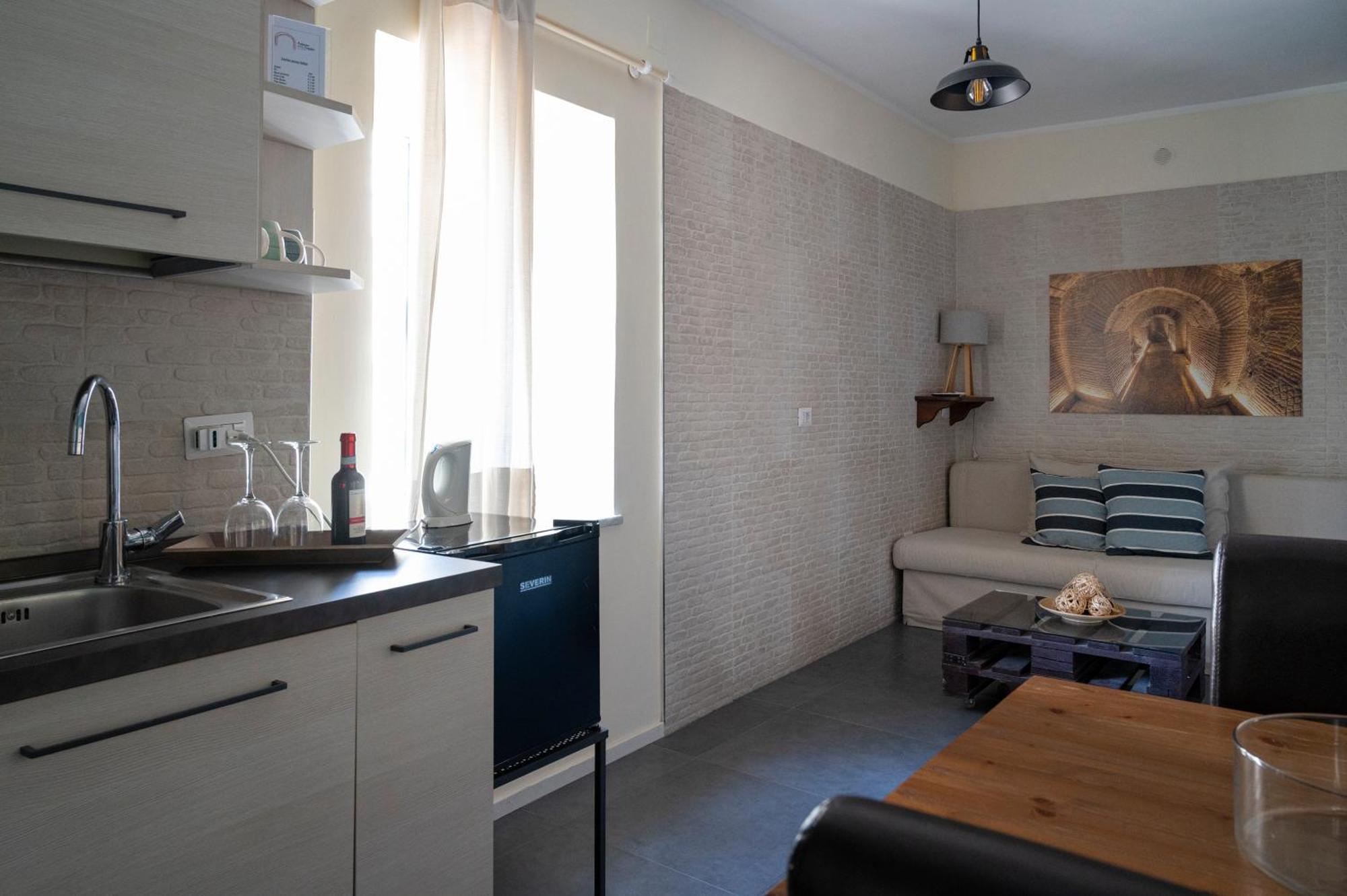 Palazzo Della Loggia B&B Наполи Екстериор снимка