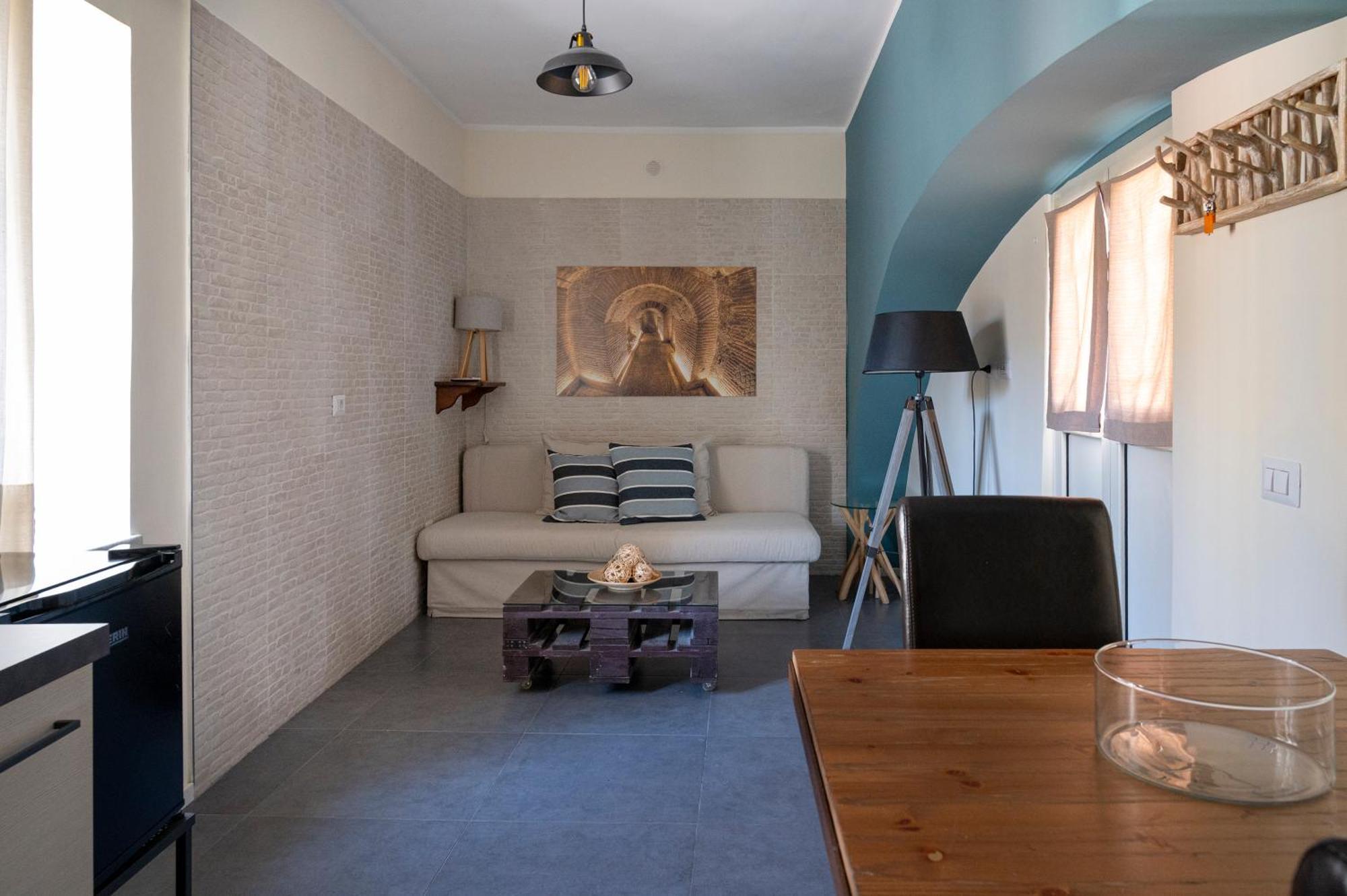 Palazzo Della Loggia B&B Наполи Екстериор снимка